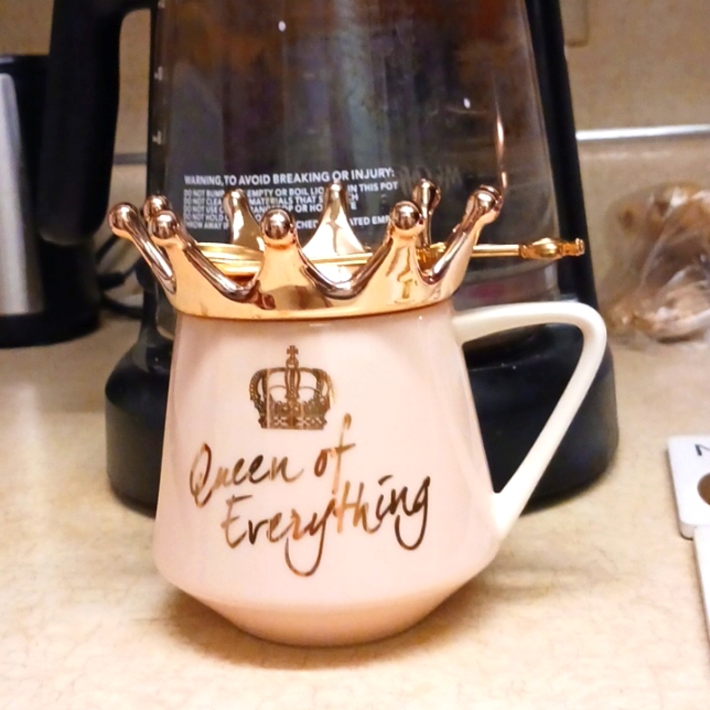 QUEEN OF EVERYTHING, GOLD CROWN TOP, PRECIOUS LIL CROWN SPOON.